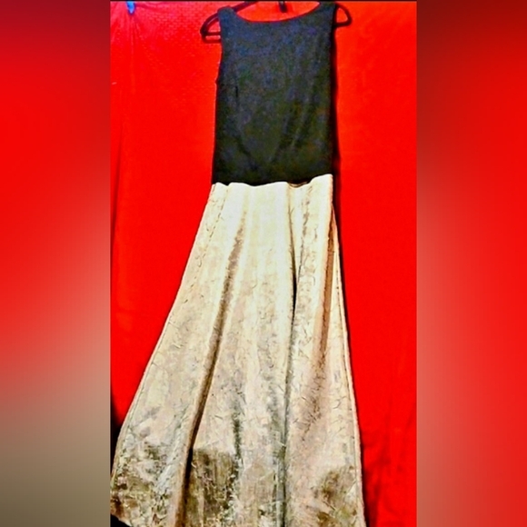 ARIANNA by Rachel Kaye | Size 12 | 90's Sleeveless Two-toned dress (Blk & Beige) - Picture 1 of 13